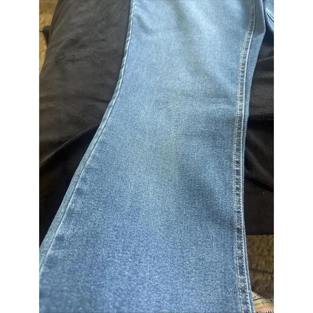 Women’s Size 12 Denim Blue Jeans Mid Rise Boot Cut By True Craft - Picture 4 of 13